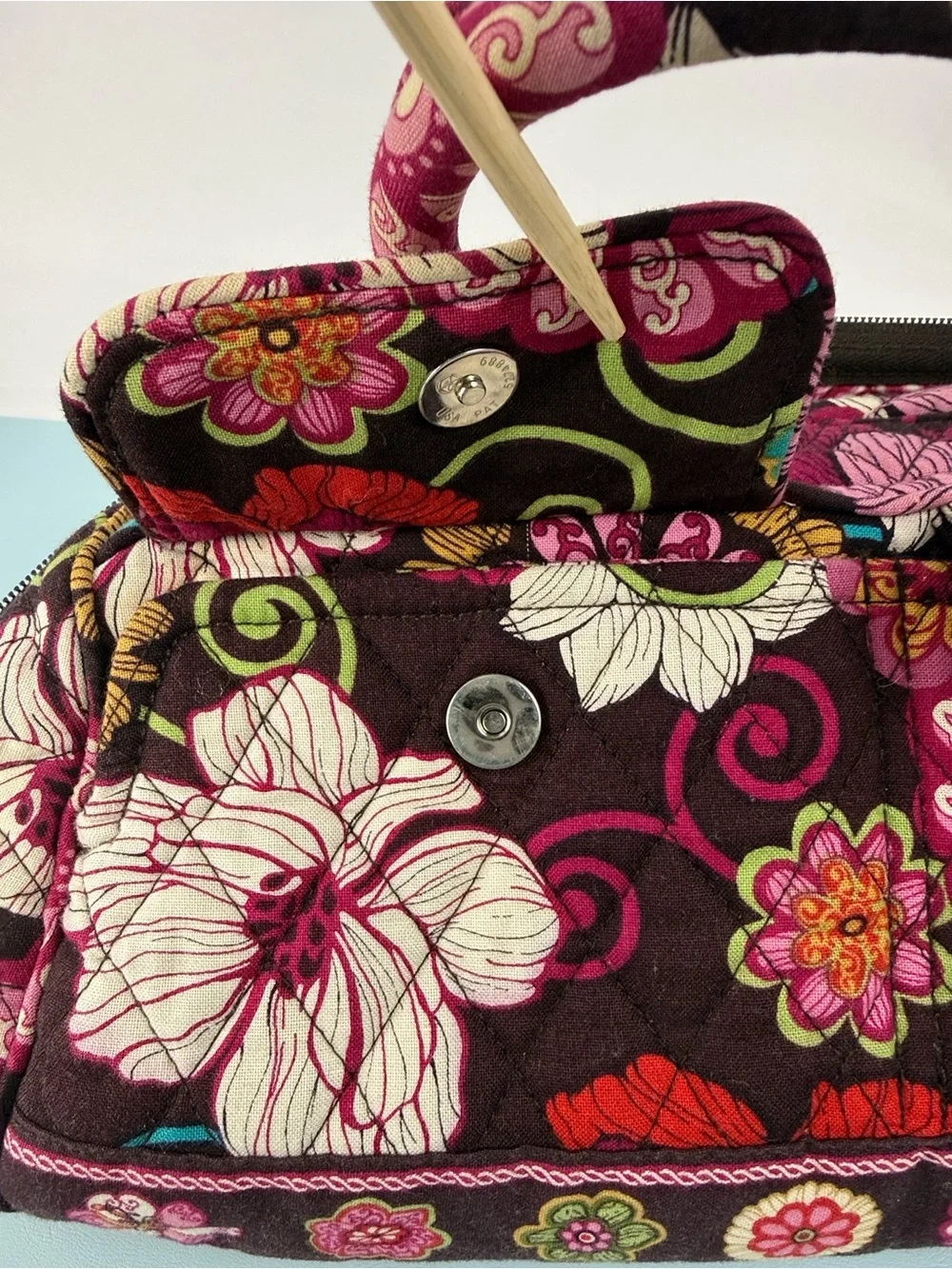 Vera Bradley Mod Floral pink quilted Bag *Retired pattern 2007*